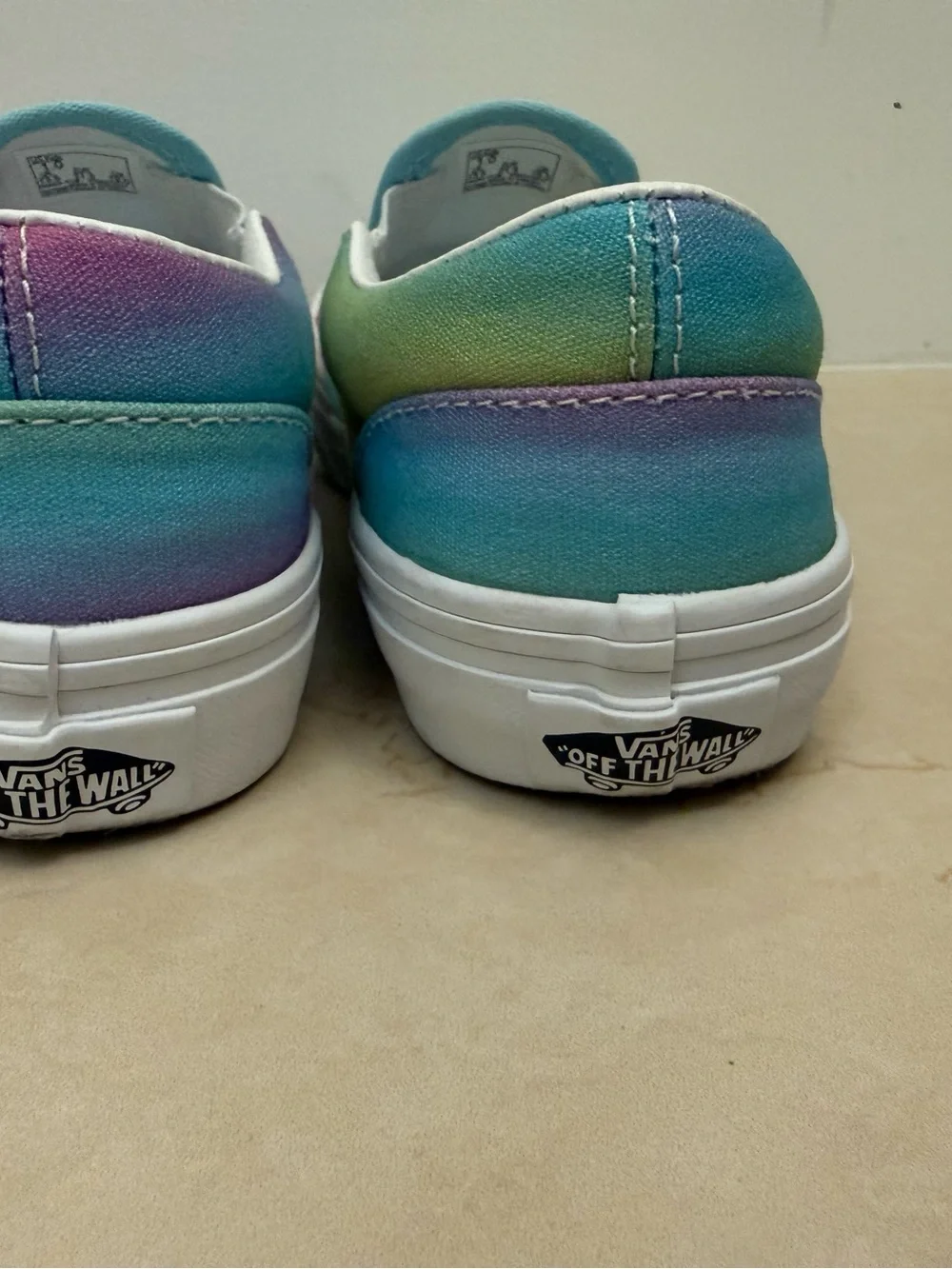 Vans Kids Classic Slip-On Rainbow Canvas Sneakers size 1